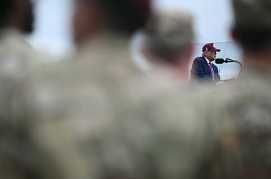 Trump atacă frontal Europa pe tema sa favorită şi-i cere să să acţioneze împotriva ”imigraţiei scăpate de sub control”, ”înainte să fie prea târziu”