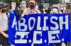 Mii de manifestanţi la New York împotriva politicii migraţiei a lui Trump