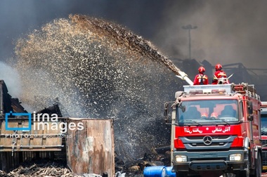 Cel puţin trei morţi şi zece răniţi în sudul Iranului, într-un incendiu în complexul petrochimic Kaveh Petrochemical, la Deyr