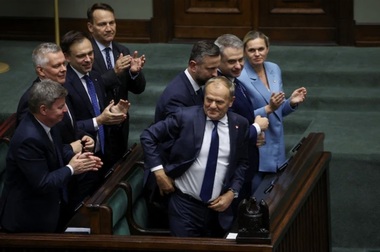 Guvernul proeuropean din Polonia obţine un vor de încredere în Parlament, convocat de Donald Tusk după victoria naţionalistului Karol Nawrocki în alegerile prezidenţiale