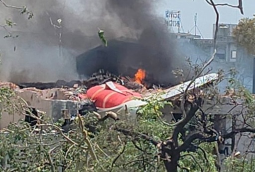 Prăbuşirea avionului Air India - Ce întrebări analizează anchetatorii