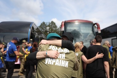 Volodimir Zelenski anunţă un nou schimb de prizonieri cu Rusia, al patrulea într-o săptămână. Kievul a primit şi 1.200 de trupuri ale soldaţilor ucraineni morţi - VIDEO, FOTO