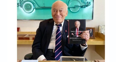 Preşedintele emerit al companiei Estee Lauder, Leonard Lauder, a murit la 92 de ani