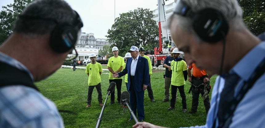 Trump anunţă că Iranul a intrat în contact cu SUA, pentru a negocia. ”Ei au sugerat chiar să vină la Casa Albă”, o propunere ”curajoasă”. ”Poate o voi face, poate că nu”, ”nimeni nu ştie ce voi face”, declară el despre intrarea în război