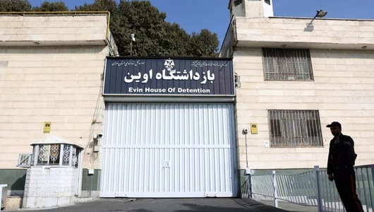 Israelul anunţă că bombardează Închisoarea Evin din Teheran. ”Trăiască libertatea!”, scrie pe X în spaniolă şeful diplomaţiei israeliene. Sora unei deţinute franceze, Cécile Kohler, denunţă un atac ”complet iresponsabil” şi cere Parisului să-l condamne
