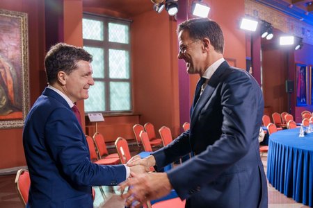 Preşedintele Nicuşor Dan participă la primul său summit NATO. România va susţine deciziile aliate referitoare la o „creştere graduală” a bugetelor apărării