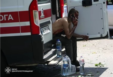 Un atac rusesc cu rachete a ucis nouă persoane şi a avariat un tren de pasageri în sud-estul Ucrainei
