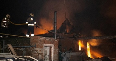 Un mort şi doi răniţi în regiunea ucraineană Herson, în atacuri ruse cu bombe ghidate