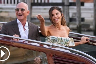 „Nunta secolului” în cifre şi fapte. Jeff Bezos şi Lauren Sanchez au dat startul petrecerii de trei zile de la Veneţia. Protestatarii sunt nemulţumiţi de opulenţă, companiile spun că evenimentul este un impuls pentru economia locală