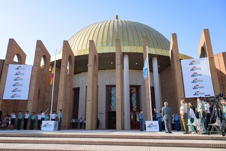 Comunitatea internaţională, reunită la Sevilla pentru a discuta despre ajutorul pentru dezvoltare. Participă cel puţin 50 de şefi de stat şi de guvern 