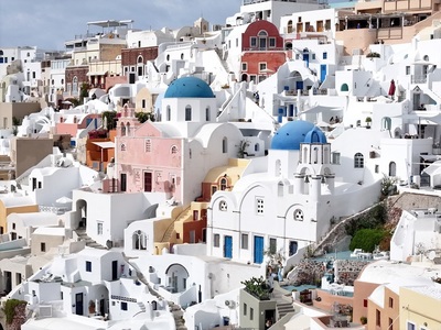 Grecia - O taxă de 20 de euro pentru pasagerii navelor de croazieră care acostează pe insulele Mykonos şi Santorini intră în vigoare de marţi