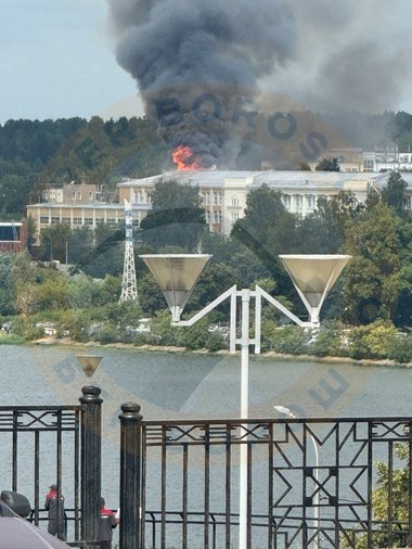 Trei persoane au murit într-un atac ucrainean cu drone în centrul Rusiei. Dronele au vizat uzina electromecanică Kupol, o fabrică militară ce produce rachete şi drone - VIDEO