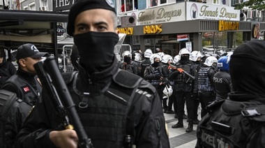 Peste 150 de arestări în conducerea aflată în opoziţie a oraşului Izmir, ”un proces asemănător celui de la Istanbul”, acuză Partidul Republican al Poporului