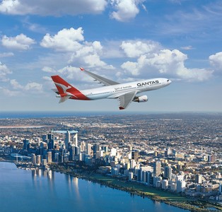 Un atac cibernetic asupra companiei aeriene australiene Qantas expune până la şase milioane de profiluri ale clienţilor / Au fost sustrase nume, adrese de e-mail, numere de telefon, date de naştere şi numere de zbor frecvent