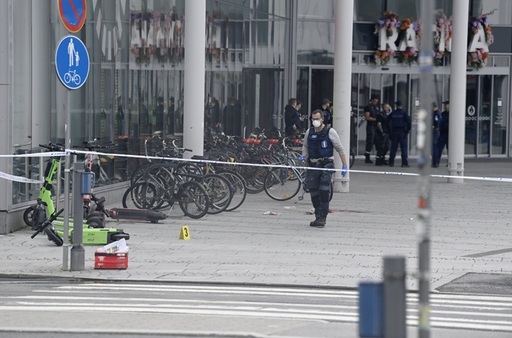 Mai multe persoane înjunghiate în Finlanda, în apropierea unui centru comercial, la Tampere. Un suspect, arestat