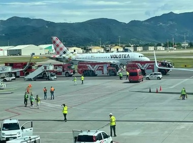 Bărbat de 35 de ani, asiprat pe Aeroportul Milano-Bergamo de reactorul unui Airbus A319 al companiei aeriene spaniole low-cost Volotea care se pregătea să decoleze către Asturia. Zborurile oprite pe aeroport