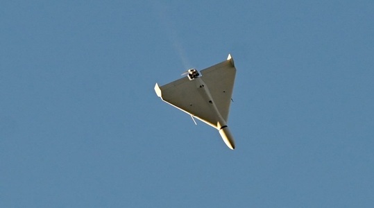 Rusia lansează cel mai mare atac în Ucraina de la începutul Războiului, 728 de drone şi 13 rachete. Armata ucraineană anunţă că a interceptat 711 drone şi şapte rachete. ”Ţinta principală a atacului a fost regiunea Volînia, oraşul Luţk”. Zelenski cere ”sa