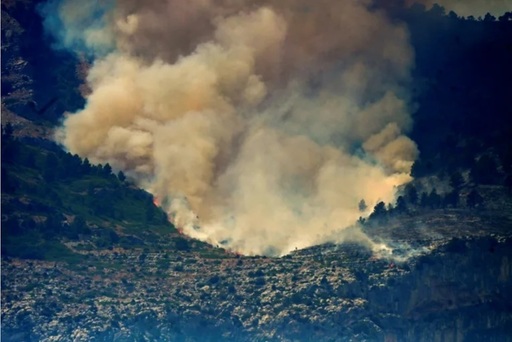Incendiul de la Tarragona, stabilizat, izolarea a 18.000 de persoane în mare parte ridicată, anunţă Protecţia Civilă