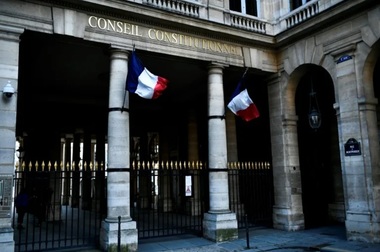 Trei deputaţi francezi, declaraţi ineligibili şi obligaţi să demisioneze de către Consiliul Constituţional, din cauza unor nereguli în conturile de campanie