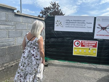 Încep săpăturile la o groapă comună din Irlanda care ar conţine rămăşiţele a aproape 800 de bebeluşi