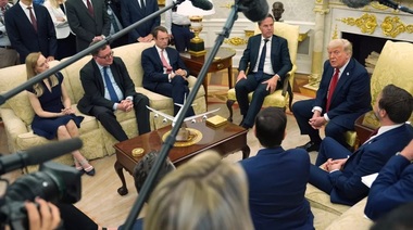 Olanda, Danemarca şi Suedia susţin planul lui Trump şi NATO şi se declară pregătite să cumpere material american pentru a înarma Ucraina