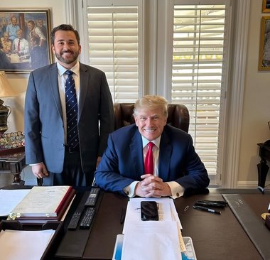 Malaezia se află într-o situaţie dificilă. Ar putea fi nevoită să-l respingă pe ambasadorul propus de Trump, un influencer islamofob autoproclamat „mascul alfa”