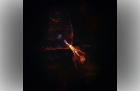 Astronomi observă naşterea unui sistem solar