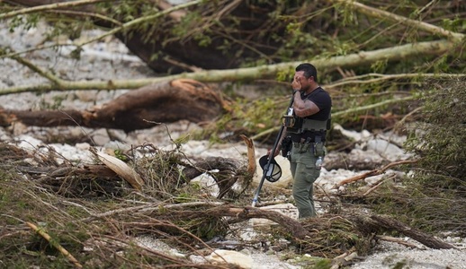 Autorităţile locale din Texas reduc bilanţul dispăruţilor de la 160 la trei, în urma inundaţiilor catastrofale de Ziua Naţională
