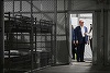 Human Rights Watch trage un semnal de alarmă, într-un raport, împotriva unor ”practici abuzive” şi ”dezumanizante” în centre de retenţie pentru imigranţi din SUA