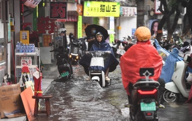 Doi morţi şi zece dispăruţi în China, în inundaţii provocate de ploi diluviene în provincia Shandong