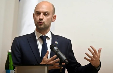 Franţa cere ca presa să aibă acces în Fâşia Gaza, ”pentru a arăta ceea ce se întâmplă”. ”Nu mai există nicio justificare a operaţiunilor militare ale armatei israeliene în (Fâşia) Gaza”, avertizează Jean-Noël Barrot în Ucraina