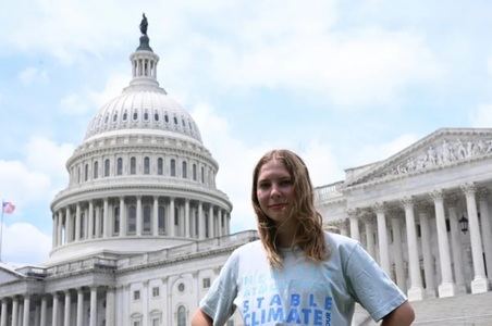 Tineri americani sesizează justiţia împotriva lui Trump cu privire la un dezastru climatic neconstituţional