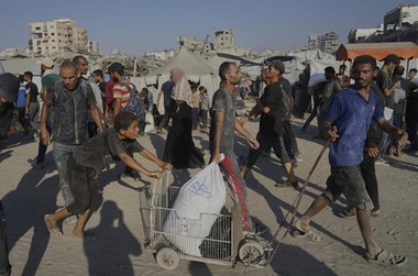 Camioane cu ajutor umanitar ONU încep să se deplaseze din Egipt către Fâşia Gaza, anunţă televiziunea de stat egipteanî