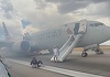 Frânele unui Boeing 737 MAX 8 iau foc la decolare, la Denver. 173 de pasageri şi şase membri ai echipajului, evacuaţi pe tobogan. Un pasager către Miami, rănit uşor. Incendiul stins de pompieri din oraş