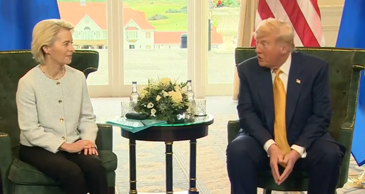 Întâlnirea dintre Trump şi Von der Leyen a început în încercarea de a se ajunge la un acord comercial între UE şi SUA. Preşedintele american: Şansele sunt 50-50 să ajungem la o înţelegere