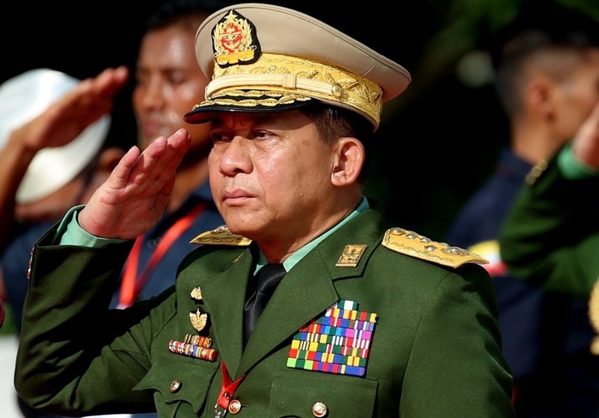 Junta la putere în Myanmar ridică starea de urgenţă odată cu apropierea unor alegeri generale, prevăzute în decembrie, boicotate de opoziţie şi denunţate de observatori internaţionali. China anunţă că susţine căutarea unei ”soluţii paşnice” la Războiul Ci
