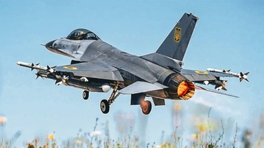 Un maior din cadrul Forţelor Aeriene ucrainene, instructor de zbor, acuzat de înaltă trădare şi spionaj în favoarea Rusiei, prin divulgarea locului în care se aflau avioane de de tip F-16, Mirage 2000 şi Su-24, între alte informnaţii clasificate