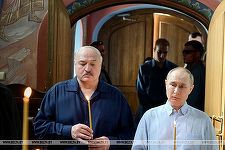 După ce l-a dus pe Lukaşenko la mănăstire, Putin sugerează alături de el că nu este impresionat de ultimatumul lui Trump şi nu va da înapoi în Ucraina