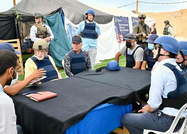 Steve Witkoff, trimisul lui Trump, primul oficial american de rang înalt care vine în Gaza. El a vizitat un centru al controversatei organizaţii umanitare GHF. După plecarea sa, au fost anunţate noi decese în rândul palestinienilor
