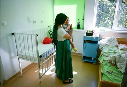 AFP: România, lanterna roşie a Uniunii Europene în vaccinarea împotriva rujeolei. Opt morţi şi 13.000 dintre cele aproximativ 18.000 de cazuri înregistrate în Spaţiul Economic European. Rata vaccinării, 62%