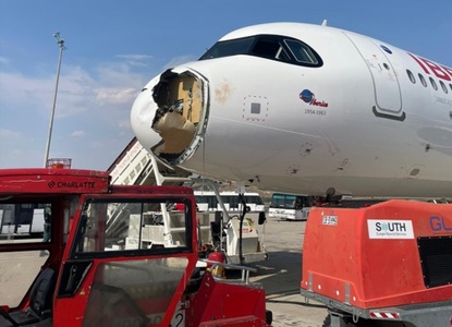 Un zbor Iberia de la Madrid la Paris se întoarce din drum, după decolare, fără bot, după o coliziune cu un vultur