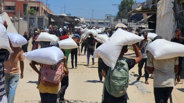 Israelul reautorizează o intrare limitată, ”treptată” şi ”controlată” a unor mărfuri private în Fâşia Gaza asediată