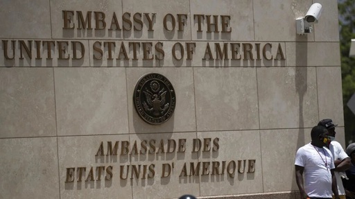 SUA îşi ”închid” Ambasada şi personalul din Haiti, în urma unor schimburi violente de tiruri între poliţie şi ”bandiţi” în apropierea misiunii