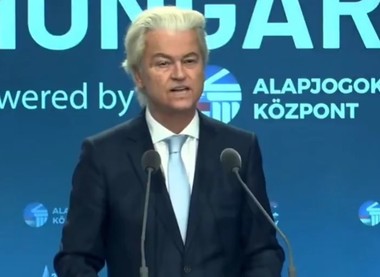 Extremistul olandez Geert Wilders dă naştere unui nou scandal din cauza unei postări. Mii de reclamaţii au fost primite la o linie telefonică antidiscriminare