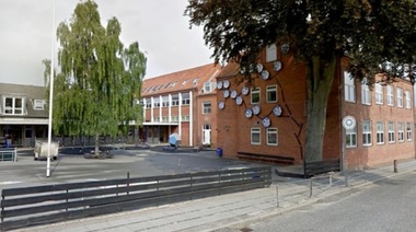 Trei adolescenţi arestaţi, iar unul de 15 ani plasat în detenţie provizorie în sudul Danemarcei, după ce planifică un atac armat într-o şcoală privată la Kolding