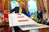 Trump prezintă statistici economice ”alternative” şi-l atacă pe Biden. ”Sunt nişte date incredibile. Stăm foarte bine”, se felicită el. ”În primele cinci luni de mandat ale domnului Trump, venitul mediu al gospodăriilor, ajustat cu inflaţia, a crescut cu 