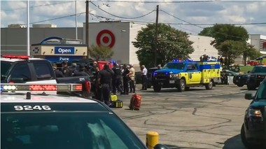 Trei morţi, între care un copil, după ce un individ a deschis focul în faţa unui magazin din Austin, Texas. Suspectul a fost reţinut