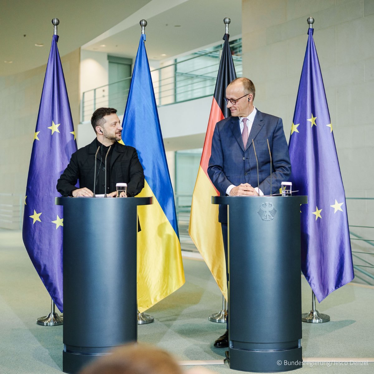 UPDATE - Zelenski este aşteptat miercuri la Berlin şi va vorbi cu Trump alături de cancelarul Merz / Programul discuţiilor diplomatice intense dintre europeni şi SUA / La ce reuniune participă şi Nicuşor Dan