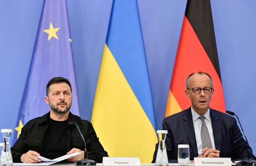 ”Există o speranţă de pace în Ucraina”, anunţă Merz după o videoconferinţă a unor lideri europeni şi Zelenski cu Trump, înaintea summitului cu Putin în Alaska