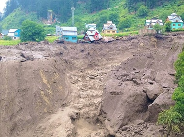 Cel puţin 34 de morţi în inundaţii în Caşmirul indian, o a doua catastrofă majoră cauzată de inundaţii în regiune în august